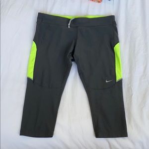 Nike women’s leggings size L